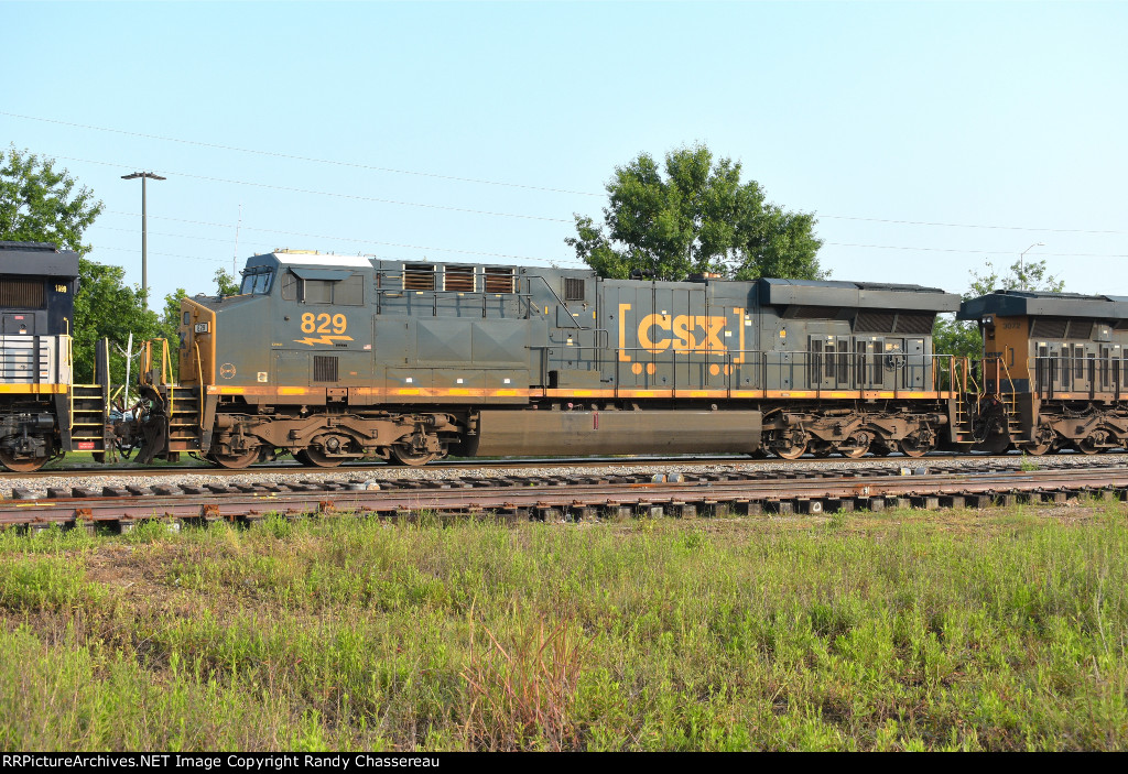 CSXT 829 M692-01